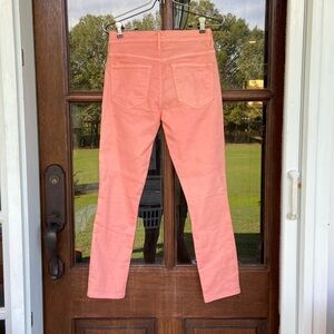 MOTHER High‎ Waisted Looker Jeans. Soft Focus. Rosy Tint. Size 26